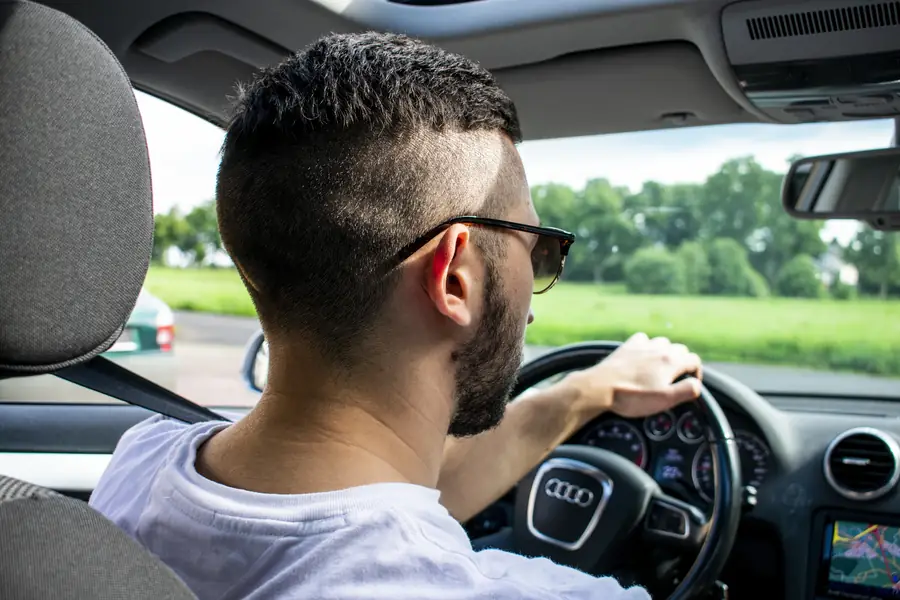Online theorie cursus van iTheorie bereidt je het beste voor op je theorie examen en rijles